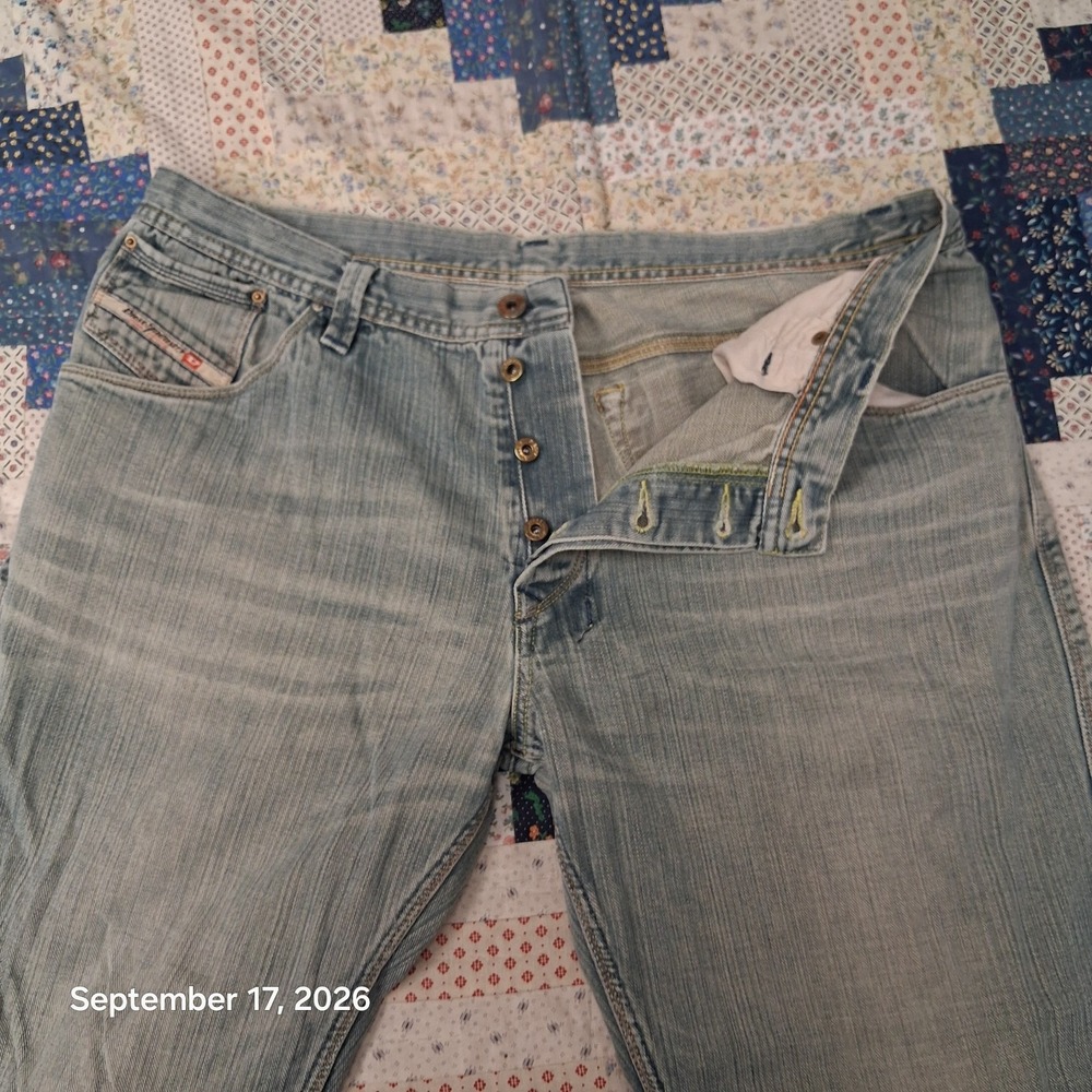 Y2K Diesel Jeans Mens 38x30 Light Blue Whiskered Button Fly Denim Pants